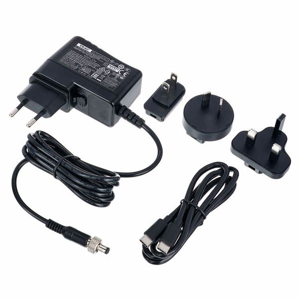 tascam-mixcast-4-mesa-de-grabacion-de-podcasts-684573.jpg